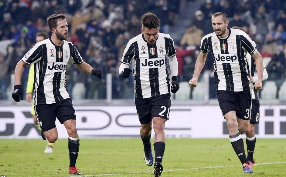 爱德华兹第三节7中5轰13分，带领森林狼追平比分（爱德华兹第三节7投5中砍13分，助森林狼扳平比分）