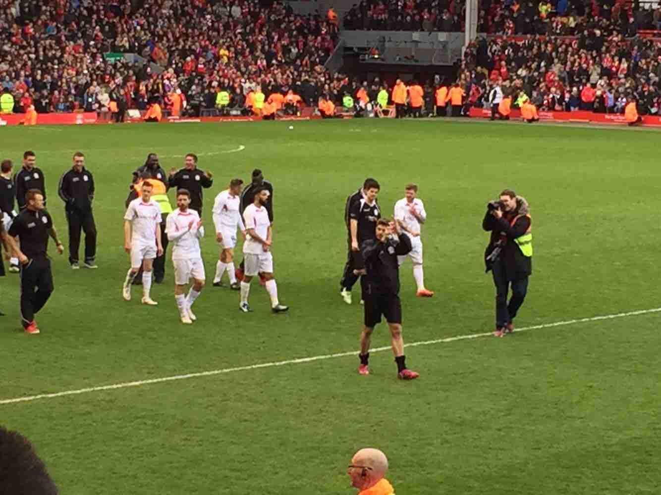 阿斯谈法布雷加斯：当下最被热捧少帅 曼城or巴萨？选择在他手中（阿斯：法布雷加斯已成炙手可热少帅，曼城还是巴萨？主动权在他手中）