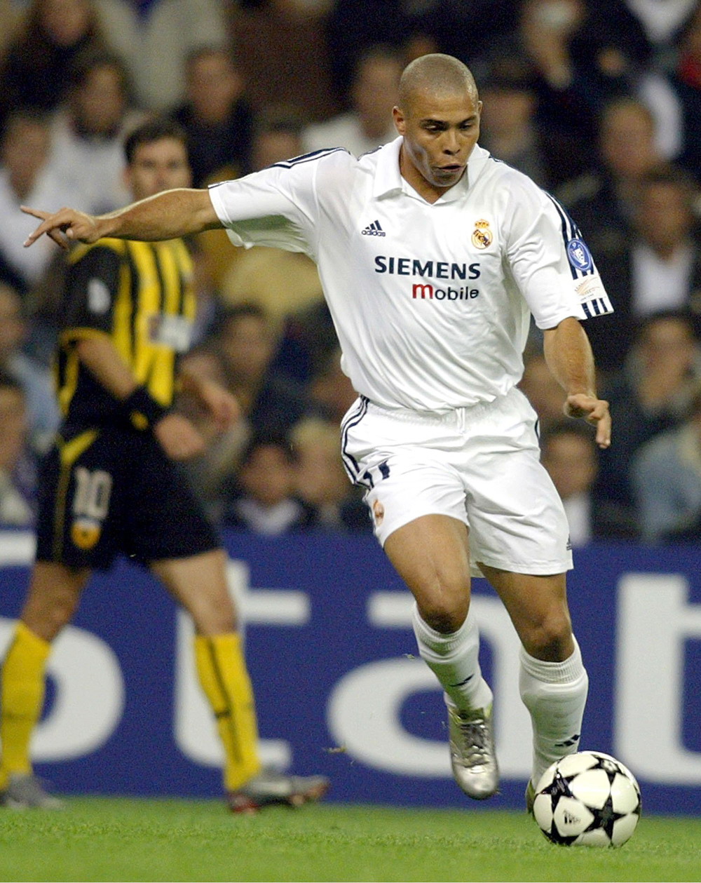 赖因德斯：为曼城这样的俱乐部效力时，偶尔替补是正常情况（赖因德斯：在曼城这种豪门，偶尔坐替补很正常）