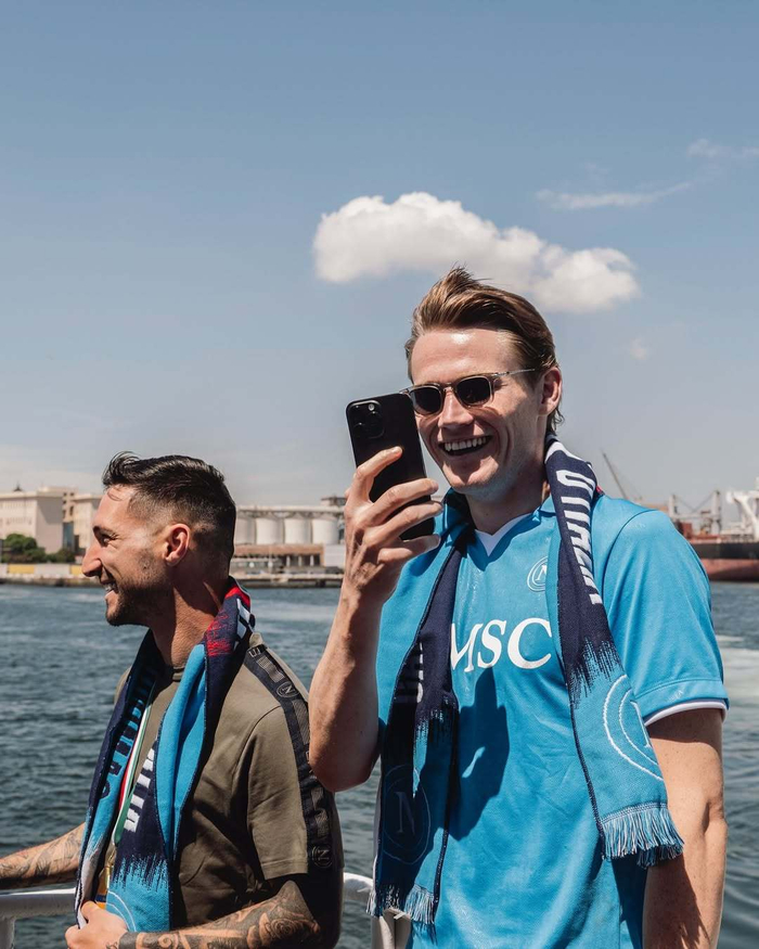 澳超战报：派珀传射、詹姆斯点射，惠灵顿凤凰3-1中央海岸（澳超战况：惠灵顿凤凰3-1擒中央海岸，派珀传射詹姆斯点球建功）