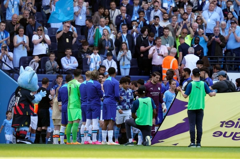 戴格诺特：杰威和肯威对浓眉防守很出色，但他今天表现也挺反常（戴格诺特：杰威与肯威限制浓眉很出色，但他今天确实有些反常）